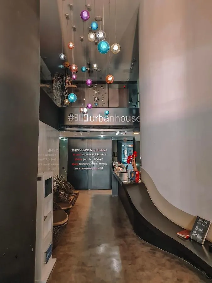 Three O Nine Hotel Beirut 4*,